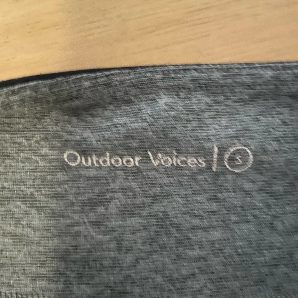 Outdoor voices dipped leggings — black and gray - Picture 4 of 5